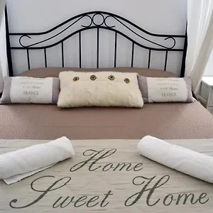 https://dimora-castelli.palermohotels.org